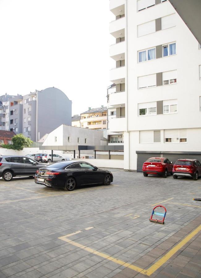 Supernova City Center - Free Private Parking 노비사드 외부 사진