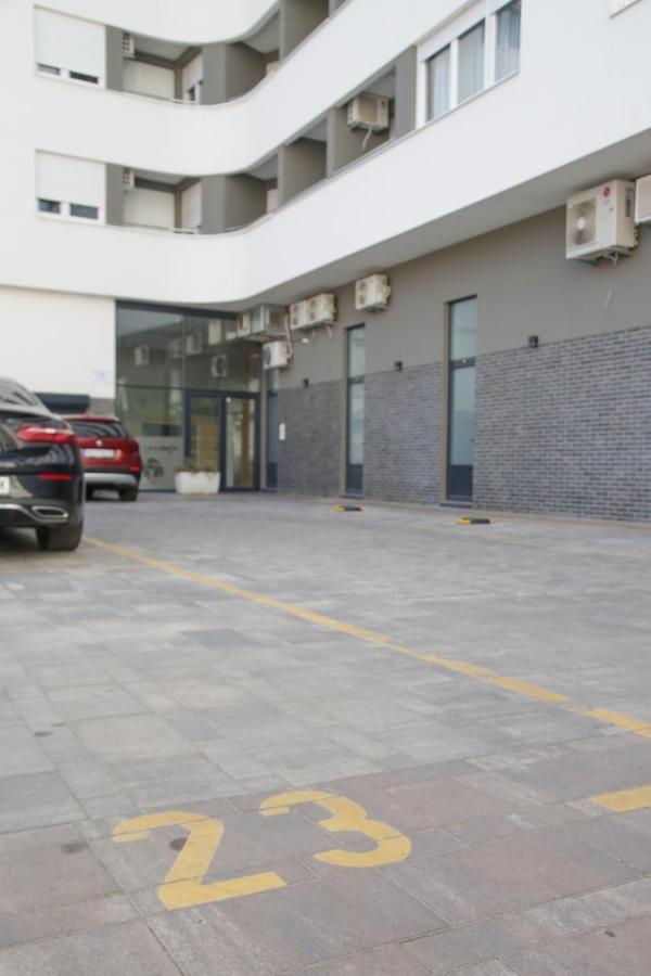 Supernova City Center - Free Private Parking 노비사드 외부 사진
